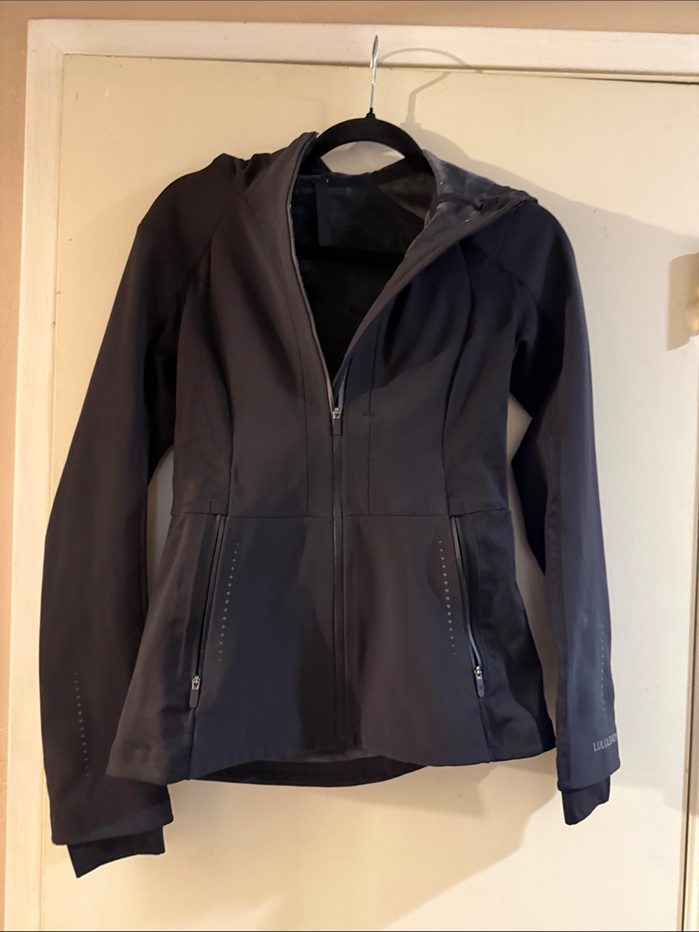 Lululemon Black Hooded Running Jacket Reflective Full Zip Women’s